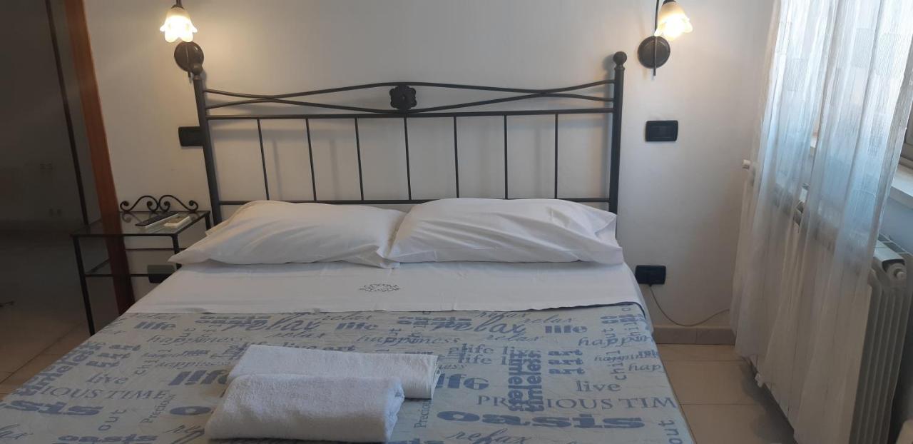 Hotel Lumiere à Pise Extérieur photo